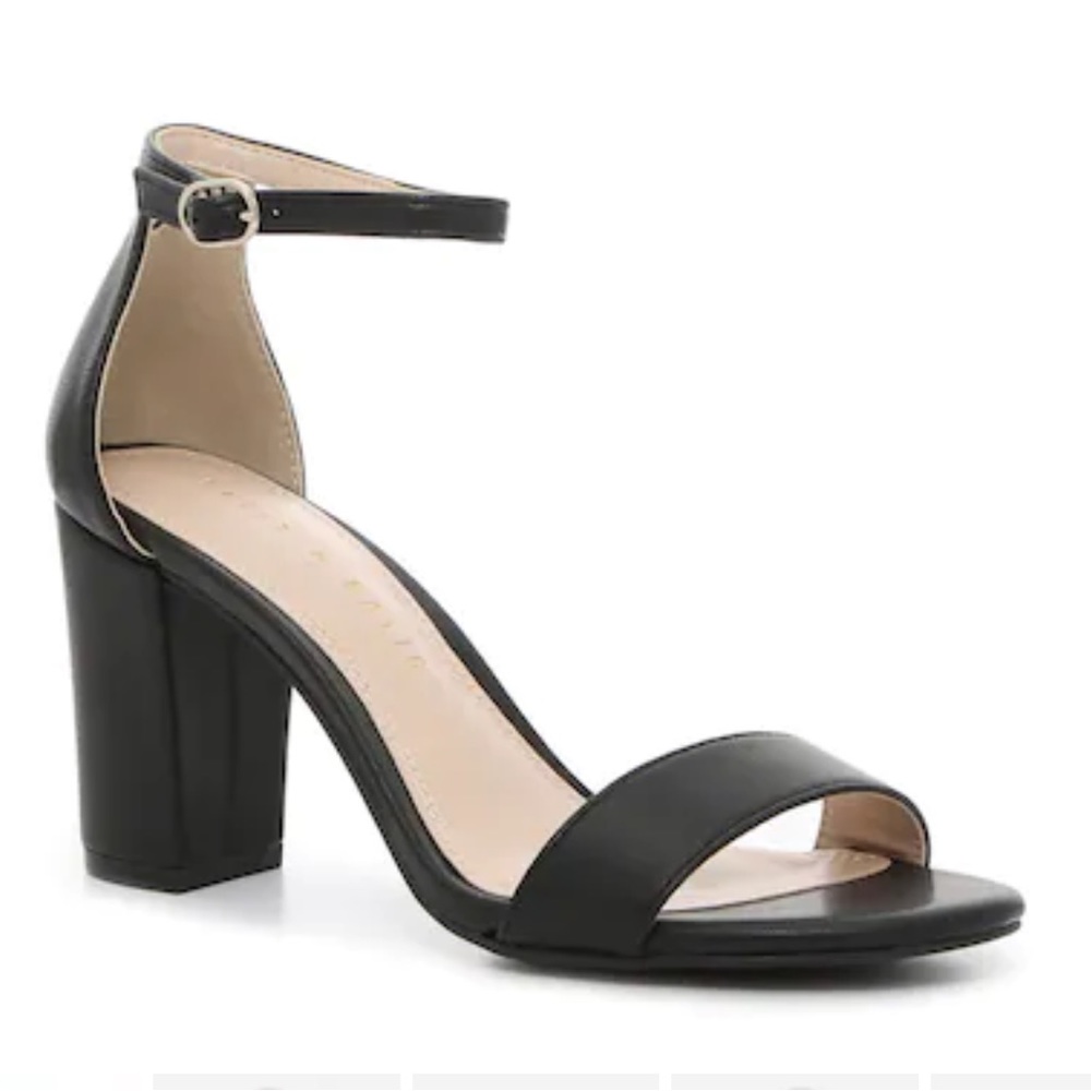 KELLY & KATIE HAILEE SANDAL size 9.5 (brand new without box)